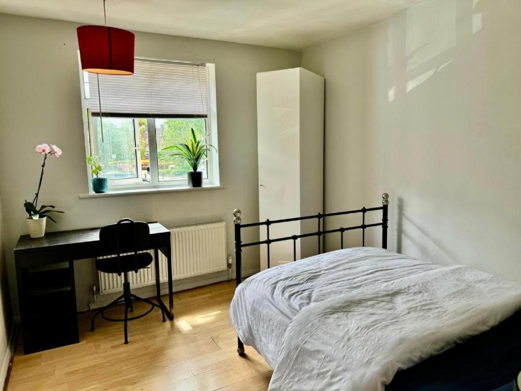 Whitechapel Lindley House R2 Hotell London Exteriör bild